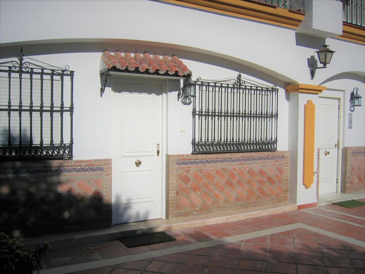 Apartamentos La Libertad Estepona Eksteriør billede