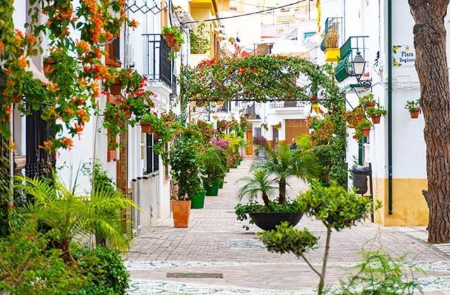 Apartamentos La Libertad Estepona Eksteriør billede